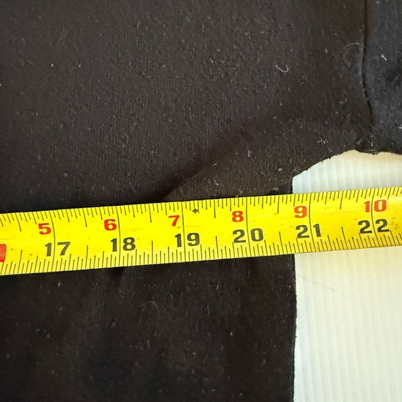 Tilo Women’s Sweater Size L Tiguer Embroidered Black Rayon Blend Made In USA - Picture 5 of 7